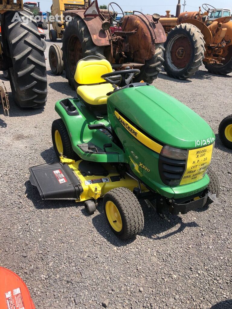 John Deere X300 lawn tractor