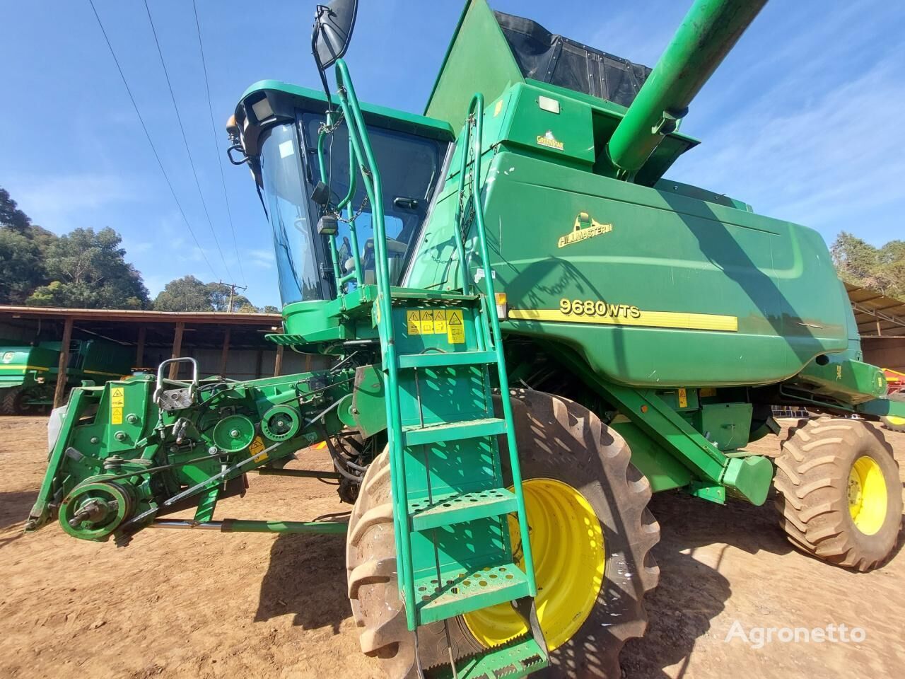 9680WTS HM grain harvester