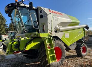 Claas  TUCANO 440 grain harvester