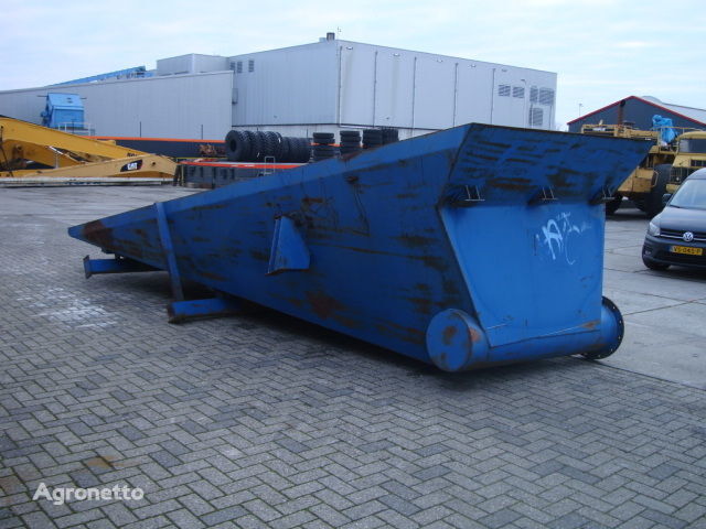 Feed Hopper Screener receiving hopper