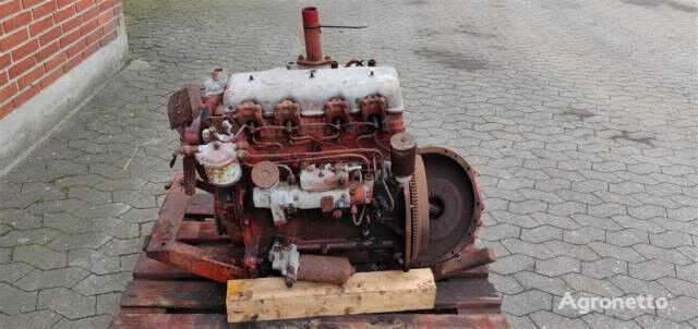 Perkins O.E. 138 engine for Dronningborg D900 grain harvester