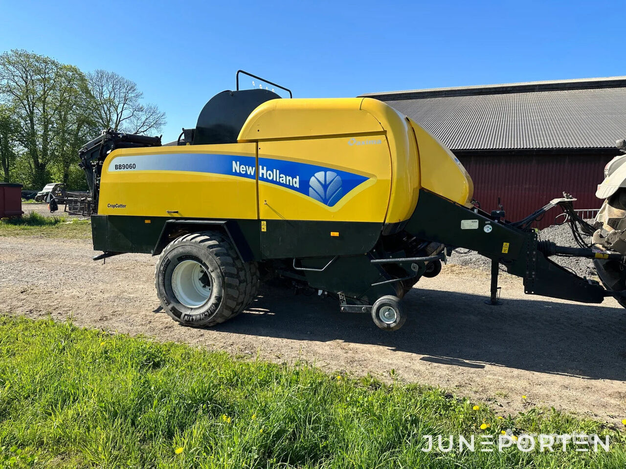 New Holland BB9060 4RS square baler