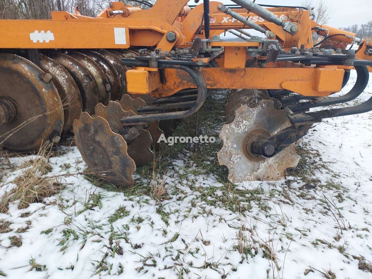 Great Plains Simba X-Press  disk harrow