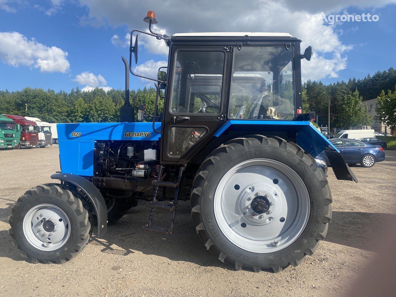 new MTZ BELARUS 82.1  wheel tractor