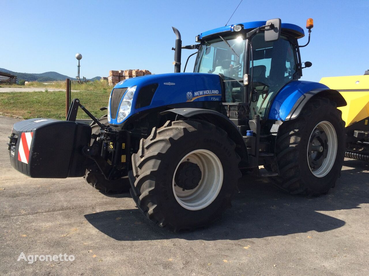 New Holland T 7.270 wheel tractor