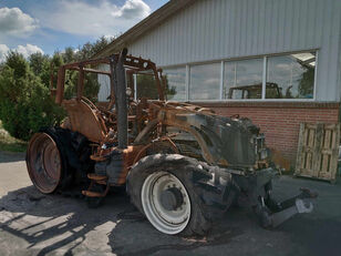 Valtra T213 wheel tractor